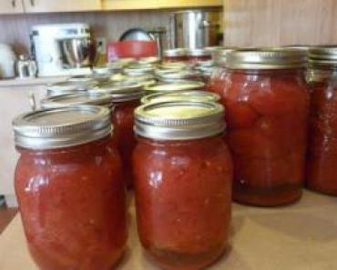 Una receta sencilla de tomates en su propio jugo sin esterilizar: cocinar tomates para el invierno en su propio jugo.