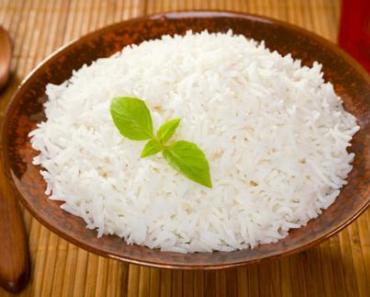 ¿Cómo cocinar arroz en el microondas para que quede desmenuzable y sabroso?